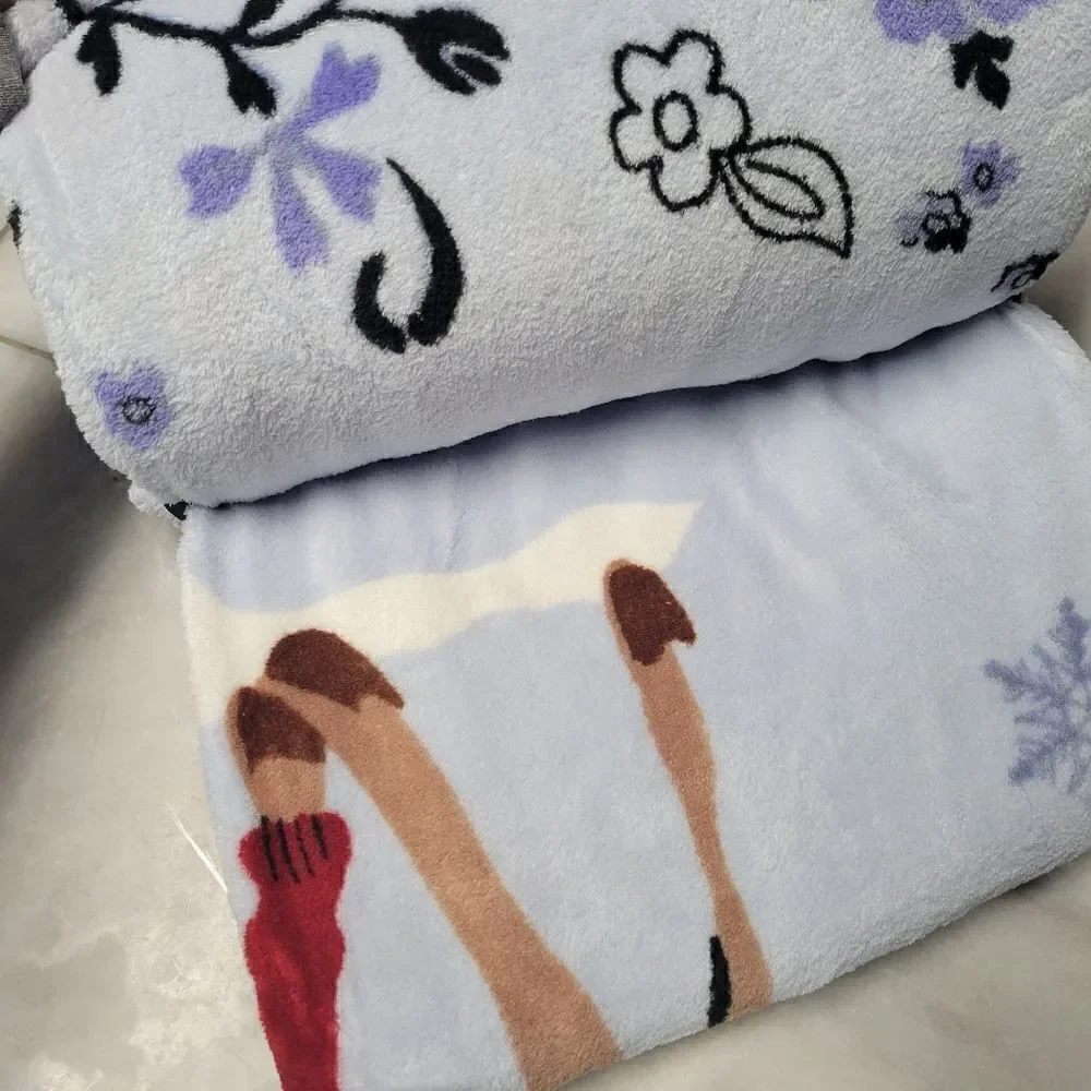 Vera Bradley Merry Mischief Snow Day Fleece Throw Blanket, New with tags